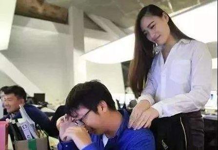 電梯調(diào)試員技術(shù)比維保高_(dá)it技術(shù)員_it項目技術(shù)方案